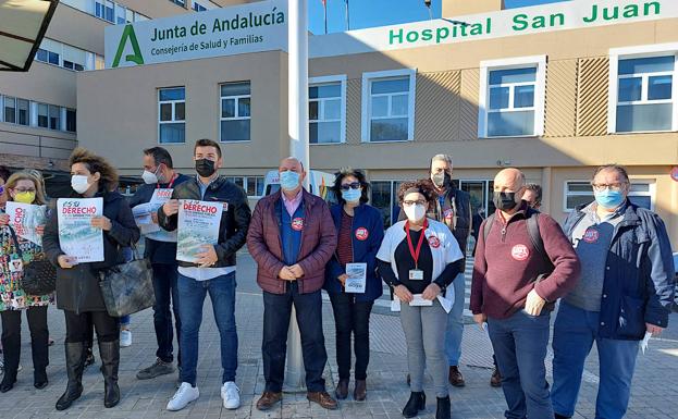 UGT y CCOO informaron en el hospital sobre las movilizaciones en defensa de la sanidad pública