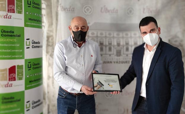 El Ayuntamiento ofrece al comercio local formación en digitalización empresarial
