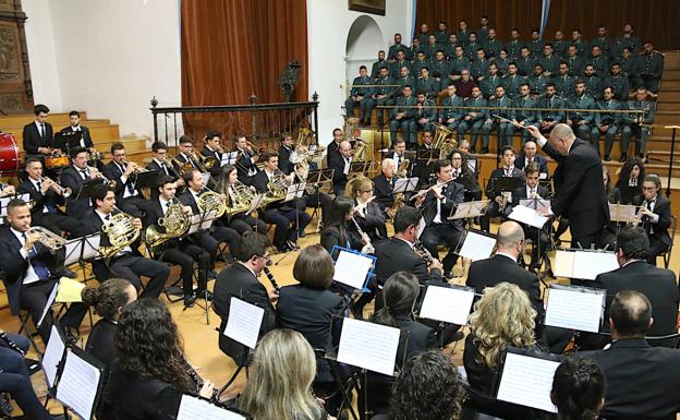 Sexta edición de la Muestra de Música Castrense a cargo de la Agrupación Musical Ubetense