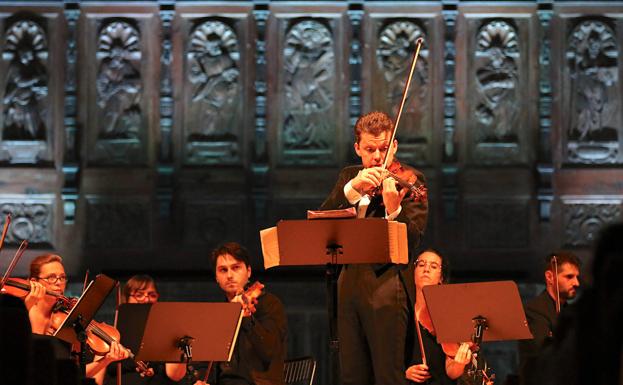 El violinista lituano Julian Rachlin brilló en su actuación con la Madrid Soloists Chamber Orchestra