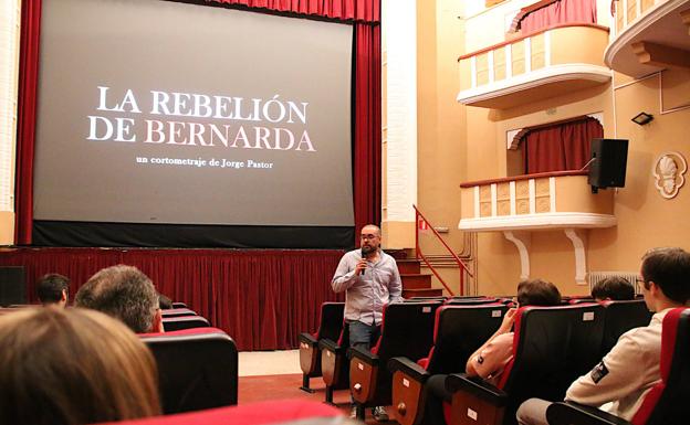 Alumnos del Francisco de los Cobos reflexionaron con 'La rebelión de Bernarda'