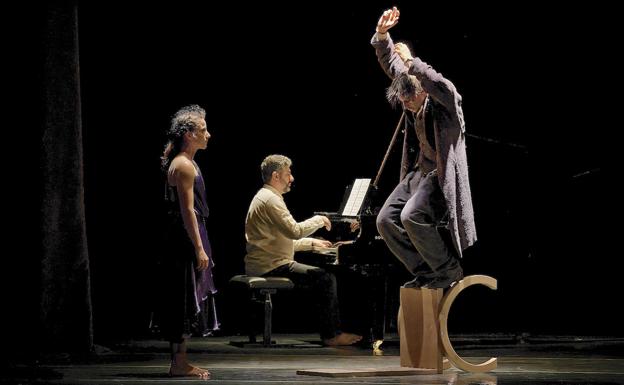 La danza contemporánea llegará al Festival de Úbeda con el montaje 'Huesos de madera'