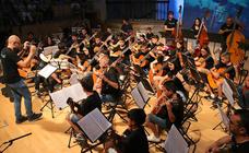 Variado concierto de la Orquesta de Guitarras y Contrabajos del Conservatorio de Úbeda