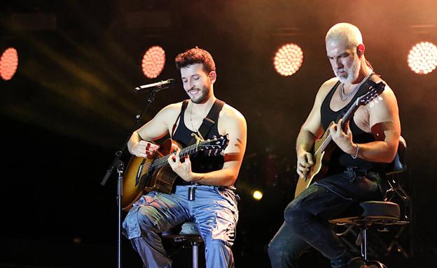 Sebastián Yatra puso a bailar al público congregado en la segunda velada de FestMuve