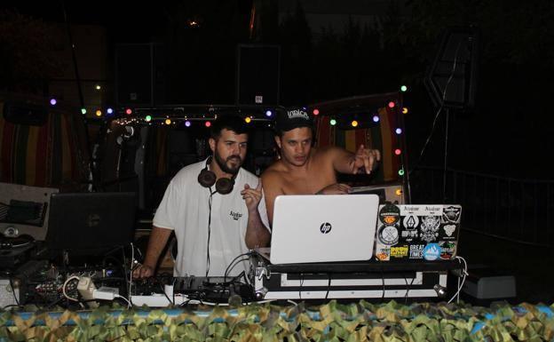 Úbeda acogerá una 'Pool party' protagonizada por música urbana