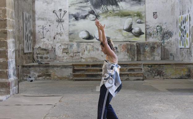Sara Santervás ofrece mañana la muestra pública de 'Ruinas'