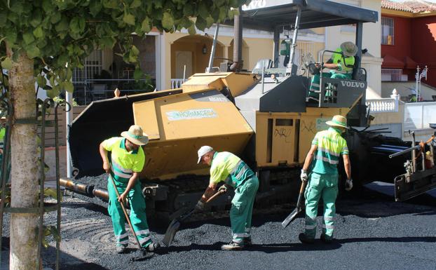 Comienza en el Comendador un plan de asfaltado que pasará por diferentes calles de la ciudad