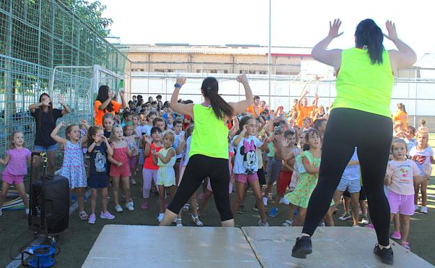 Una gran fiesta clausuró los campamentos urbanos y las actividades de verano