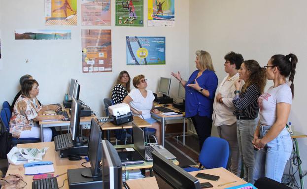 Curso sobre digitalización dirigido a mujeres