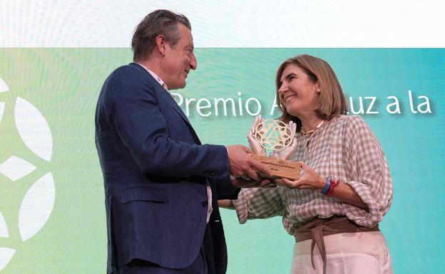 El ubetense Paco Luis Martos recibió el Premio a la Artesanía de Andalucía