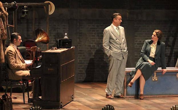 Diana Navarro protagonizó 'En tierra extraña', última obra del dramaturgo Juan Carlos Rubio
