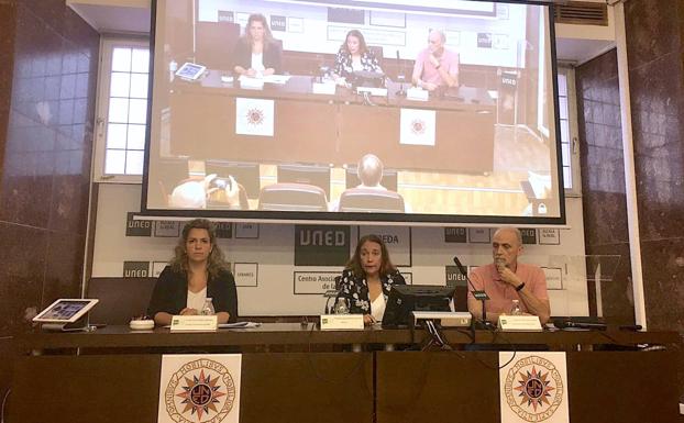 La UNED acogió unas jornadas sobre innovación docente en estadística y matemáticas