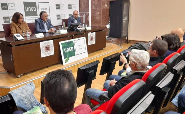 Jesús Maeso reivindica la memoria española en los Estados Unidos con 'La rosa de California'