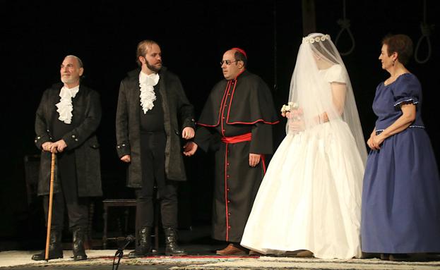 La compañía El Atrio presentó la obra 'Lady Macbeth'