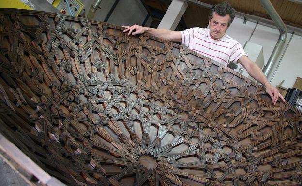 Paco Luis Martos, finalista en los Premios Nacionales de Artesanía