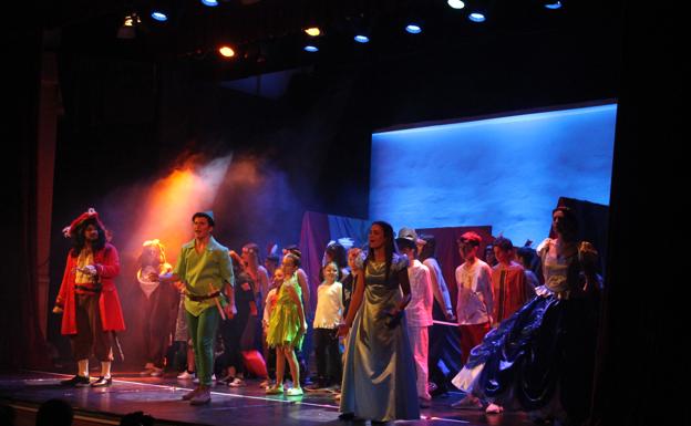 El Grupo Teatral Don Bosco representa el musical 'Peter Pan'