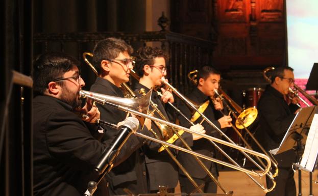 Los Trombonistas Jiennenses conquistan el Hospital de Santiago