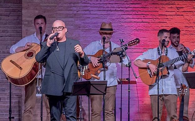 Próximo concierto de Besay Pérez acompañado por el grupo Charanda