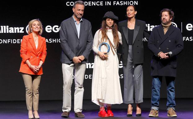 Premio para la diseñadora Tíscar Espadas en el marco de Mercedes-Benz Fashion Week