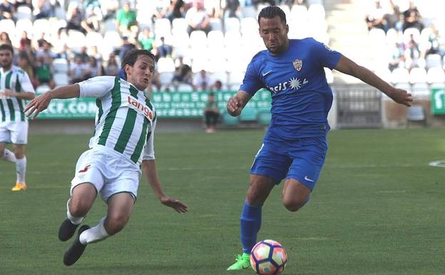 El Almería está a un partido de cerrar la pretemporada