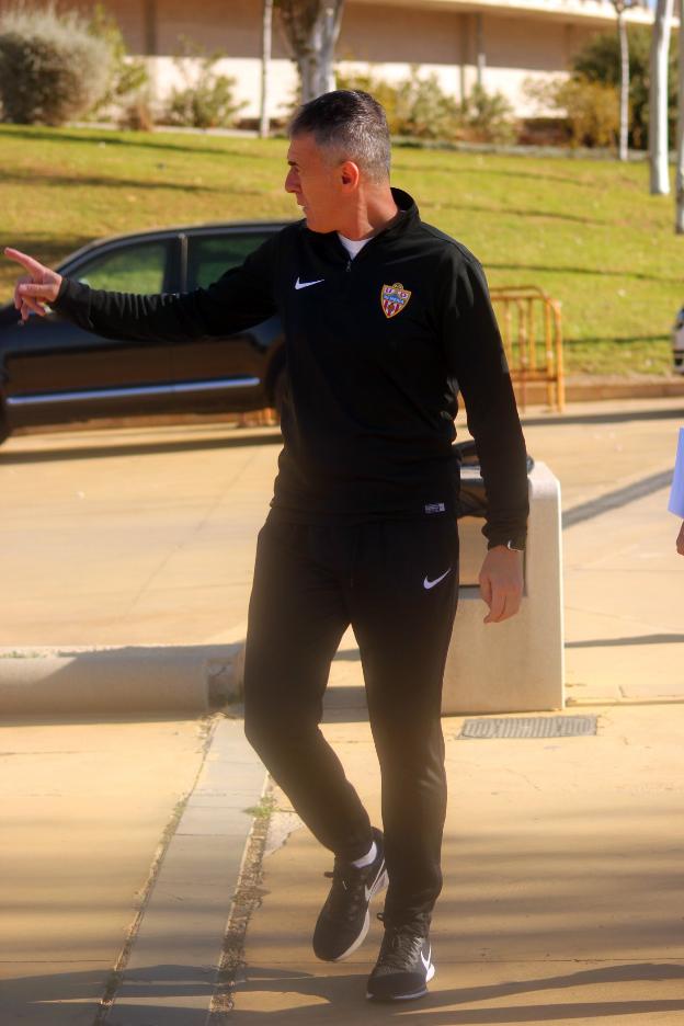 Lucas Alcaraz sigue buscando soluciones a los problemas