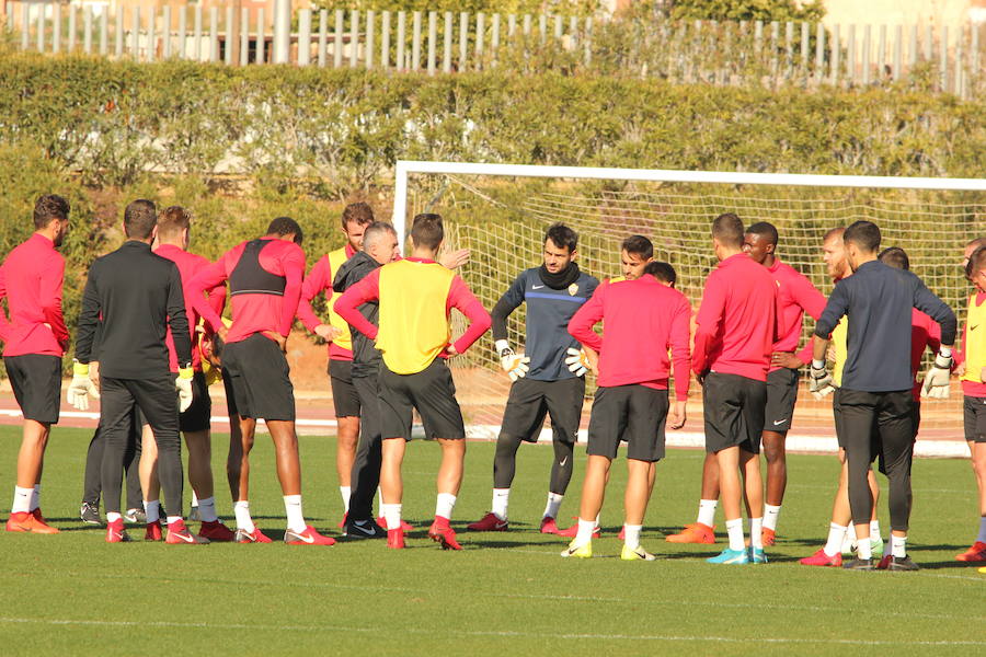 El filial del Almería 'remedia' las bajas del primer equipo