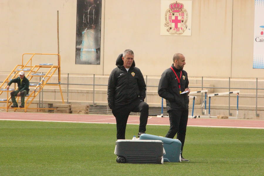 Alcaraz pide un Almería que sólo piense en el duelo ante el Sporting