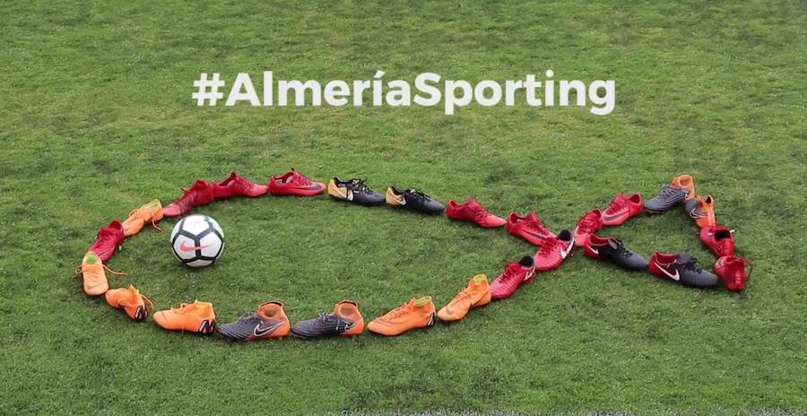 El Sporting recuerda a Gabriel con motivo de su visita a Almería