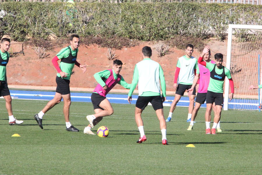 Al Almería se le aclara el panorama