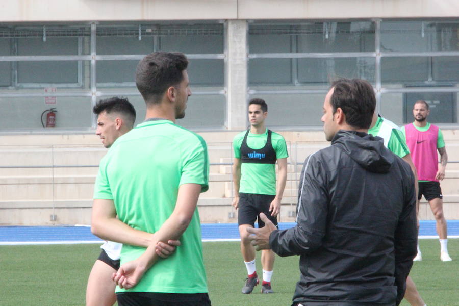 El Almería 'carga las pilas' para otro 'empacho' de kilómetros