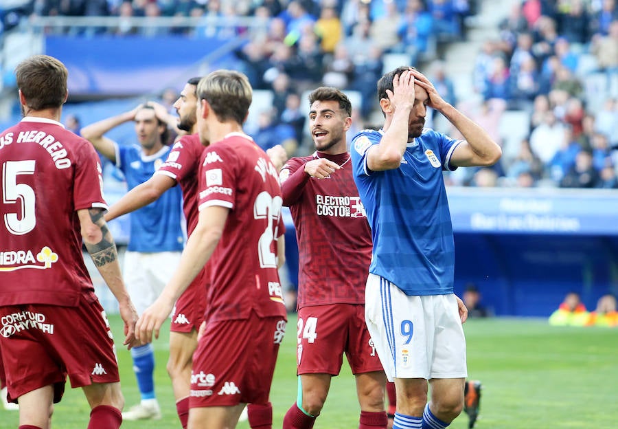 La presión asfixia al Real Oviedo, rival mañana de la UD Almería
