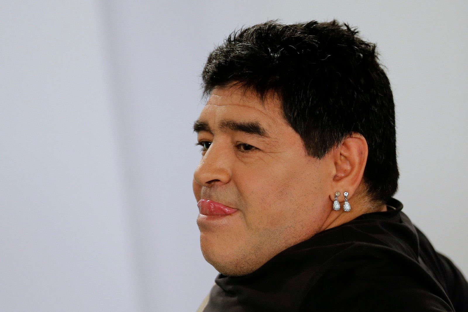 Maradona se marca un Renée Zellwegger con su extraña transformación estética