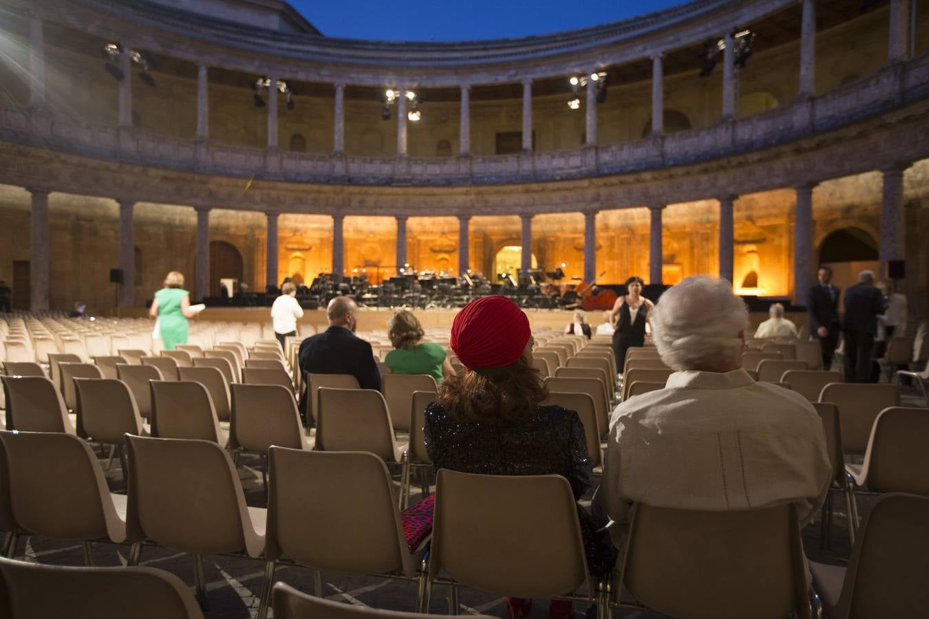 La actuación de la Orchester Wiener Akademie en el Palacio de Carlos V
