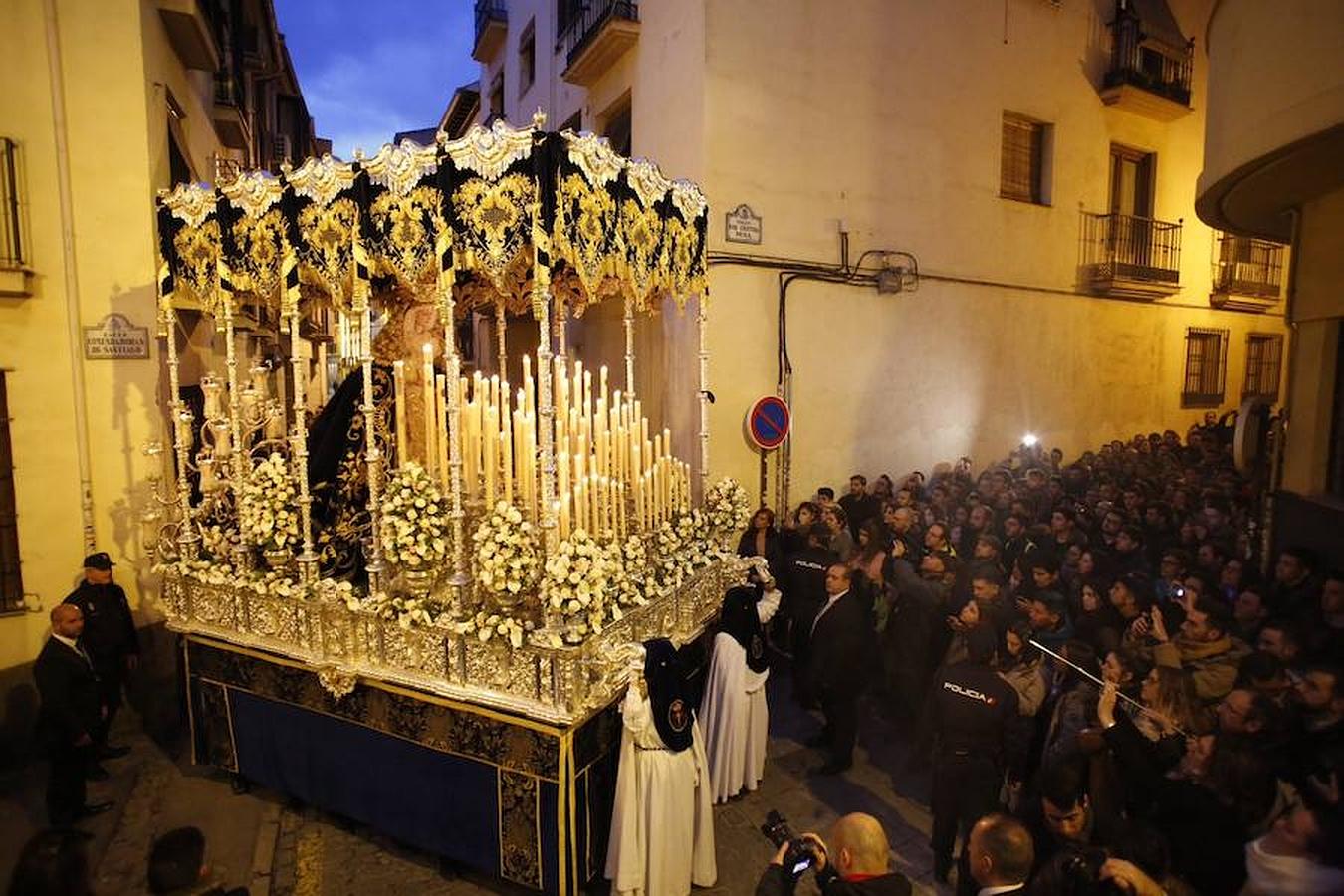 Las imágenes del Lunes Santo, en directo