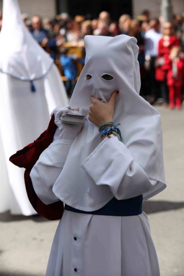 'La Borriquilla' se lució rodeada de luz