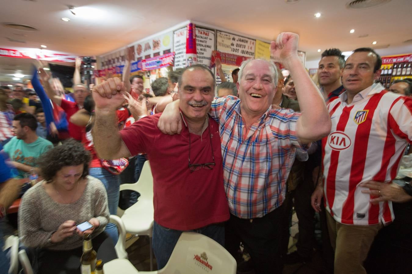 La pasión se desata en la 'casa' del Atlético en Granada