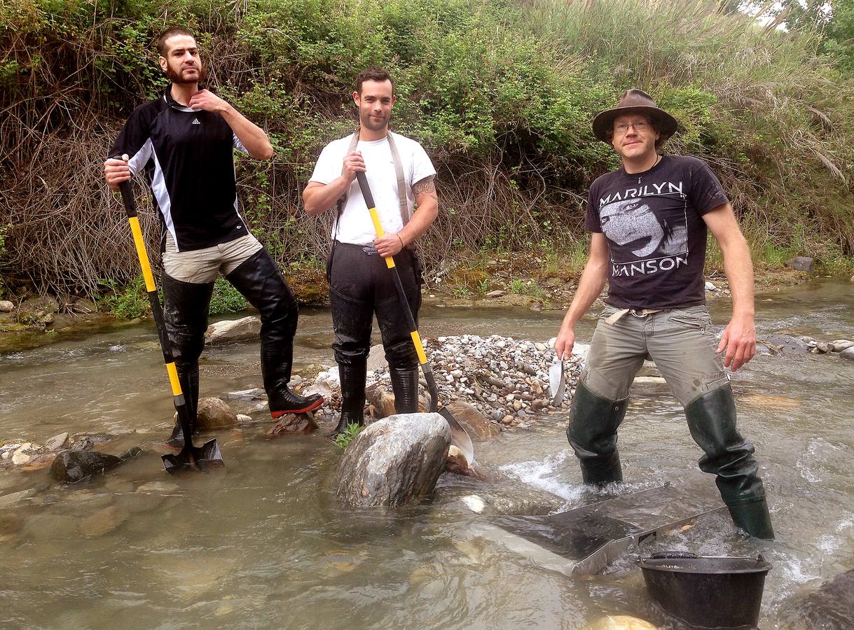¿Cómo se busca oro en el río Genil?