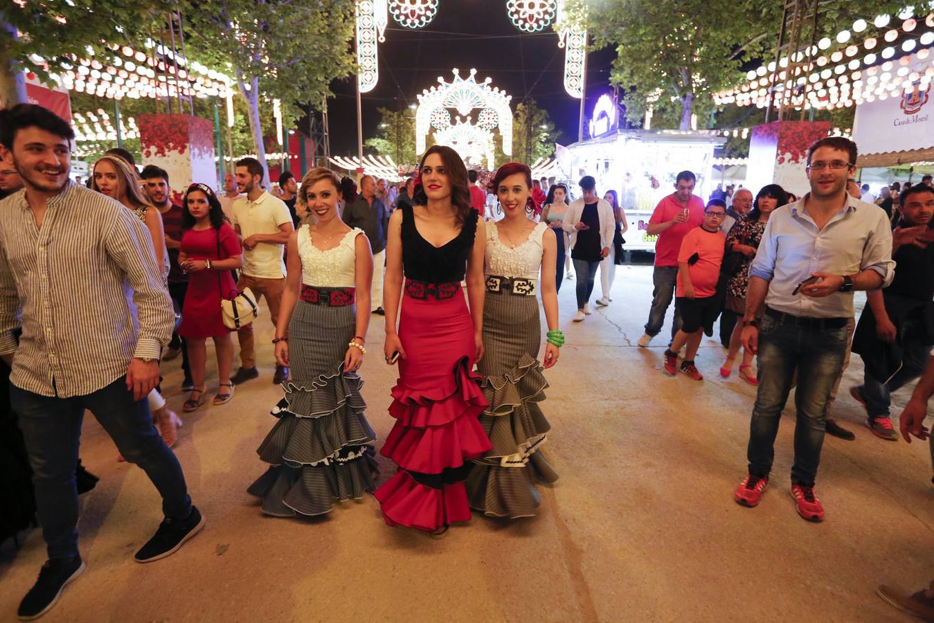 Granada enciende siete días de feria