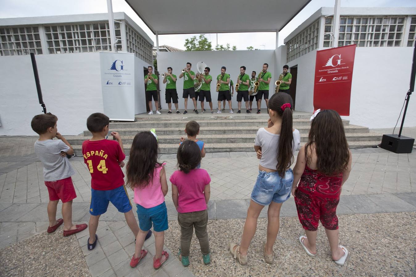 Más de 90 espectáculos toman la calle con el FEX
