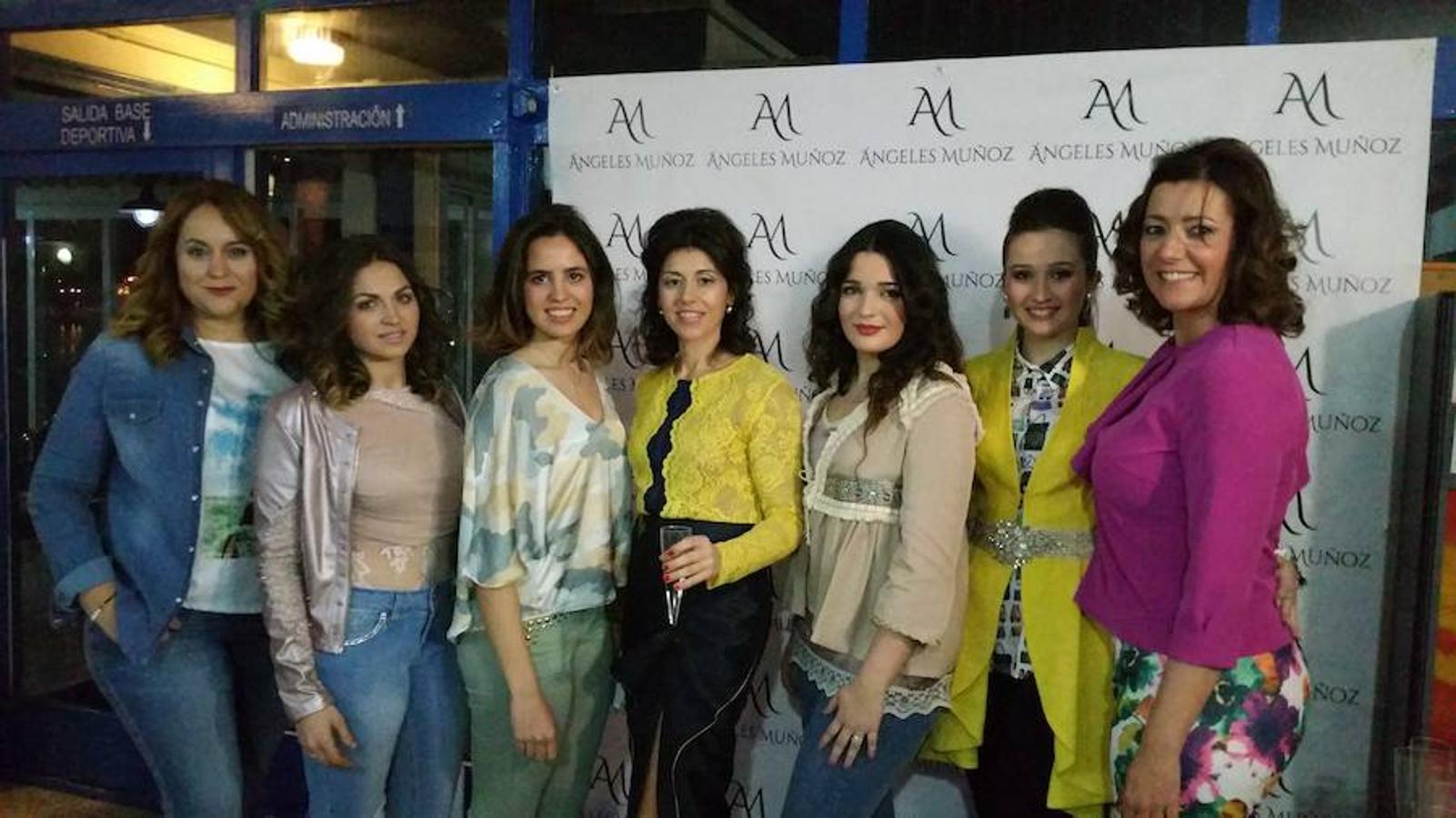 Adra se anticipa a la primavera con un desfile de moda