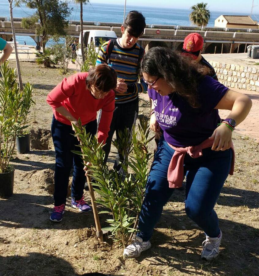 La igualdad de género echa raíces en Adra