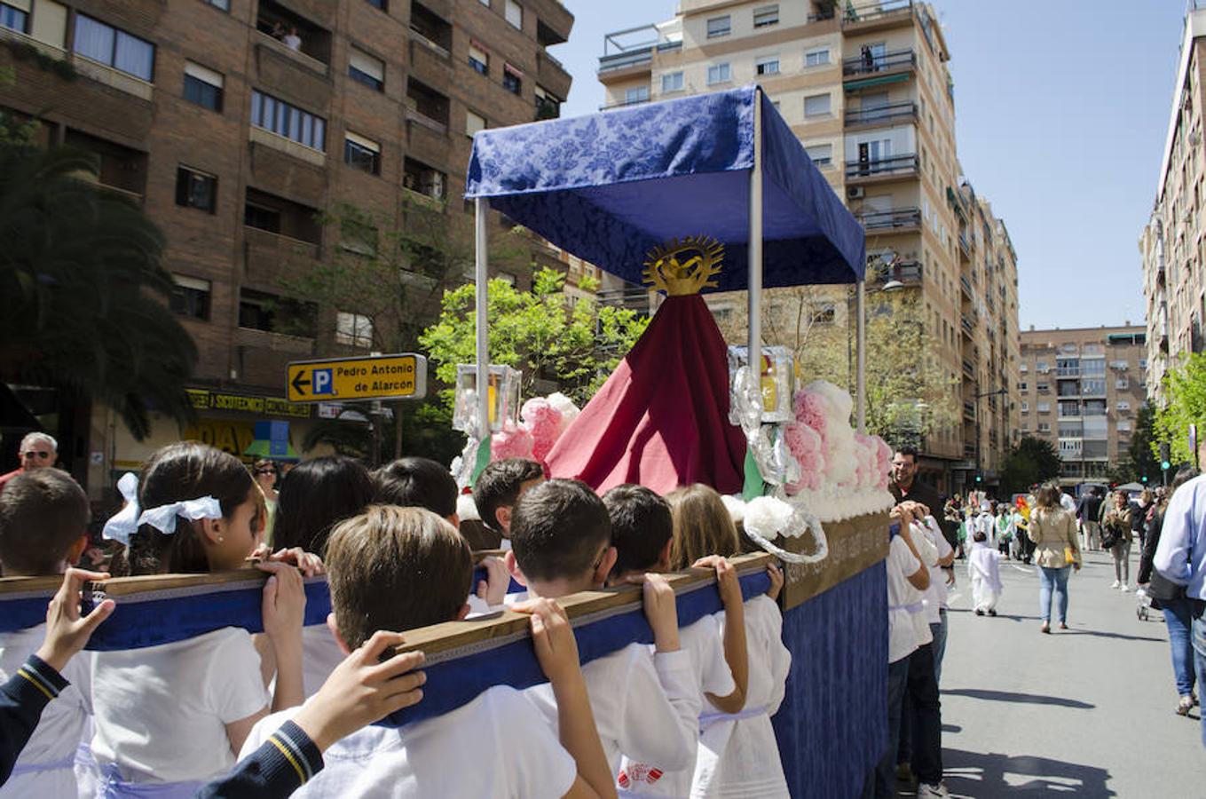 Procesiones con niños en Granada