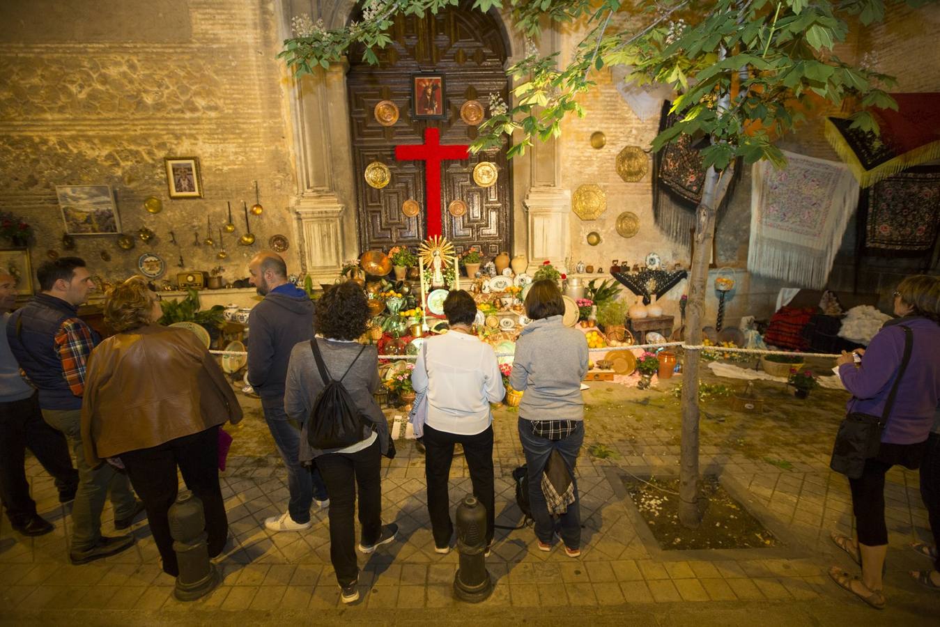 Las 12 cruces ganadoras que no te puedes perder hoy en Granada