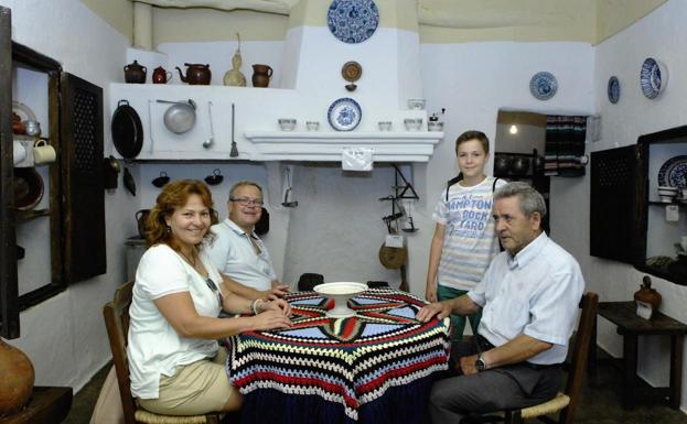 Bubión quiere ser el mejor pueblo para el "turismo sin estrés"