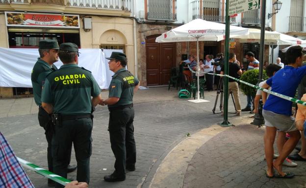 Un policía mata a un hombre, hiere a otro y se suicida en Valdepeñas