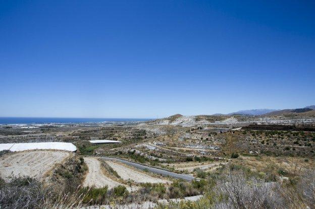 Motril intentará comprarle a la Junta terrenos para colocar huertos sociales