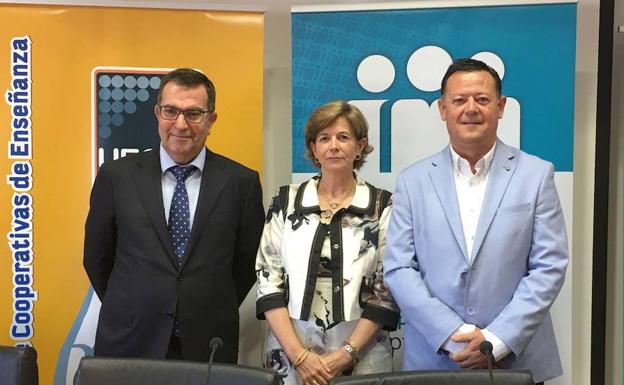 Cajamar promoverá actividades socioculturales para sus 600 centros