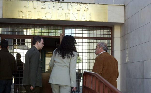 Condenado el exalcalde de Cambil a multa e inhabilitación por prevaricación continuada