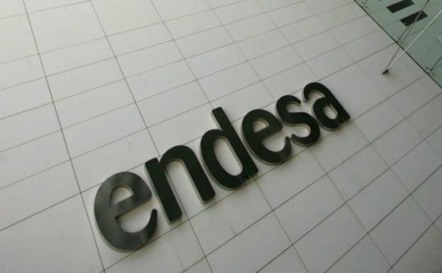 Facua pide a la Junta que sancione a Endesa por el corte que afectó a 8.000 usuarios en Granada