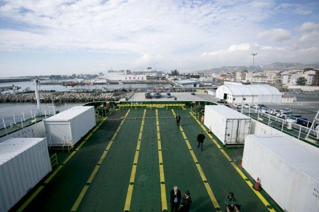 El Puerto de Motril adjudica las obras del sistema que eliminará los ruidos de los barcos atracados